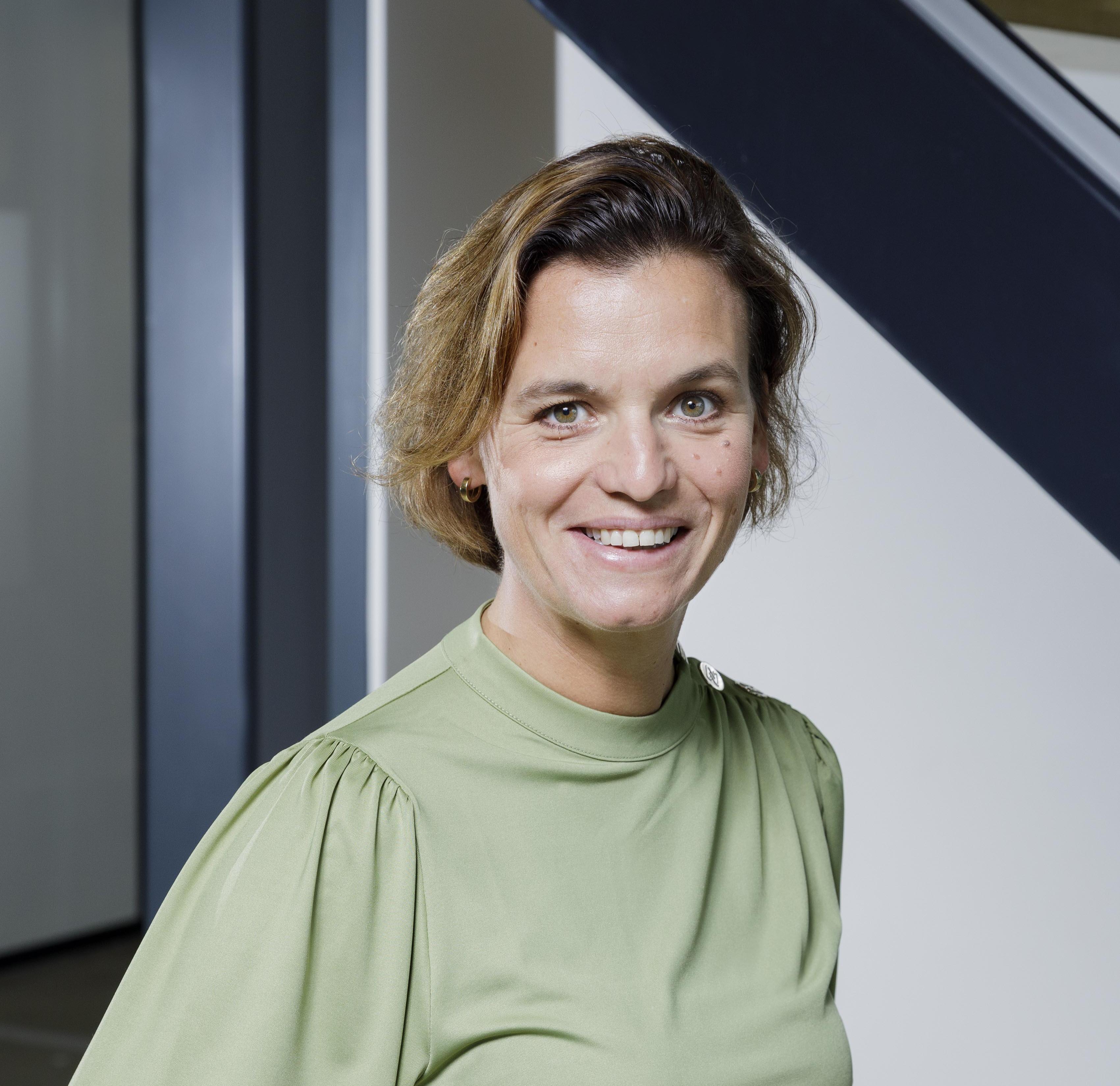Profile_Heuver_2210_2328_LR-Laura