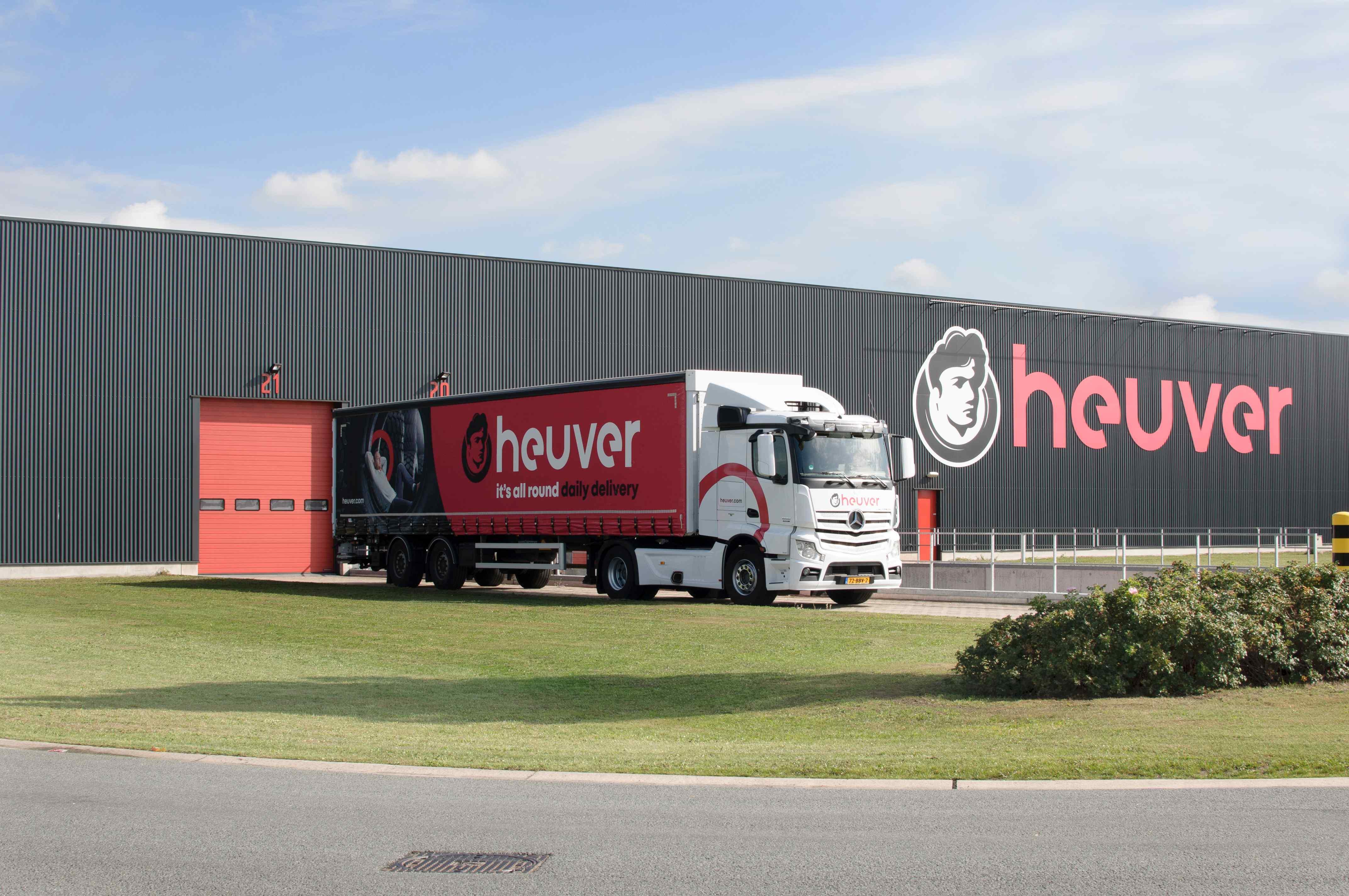 route truck bij nieuwe logo